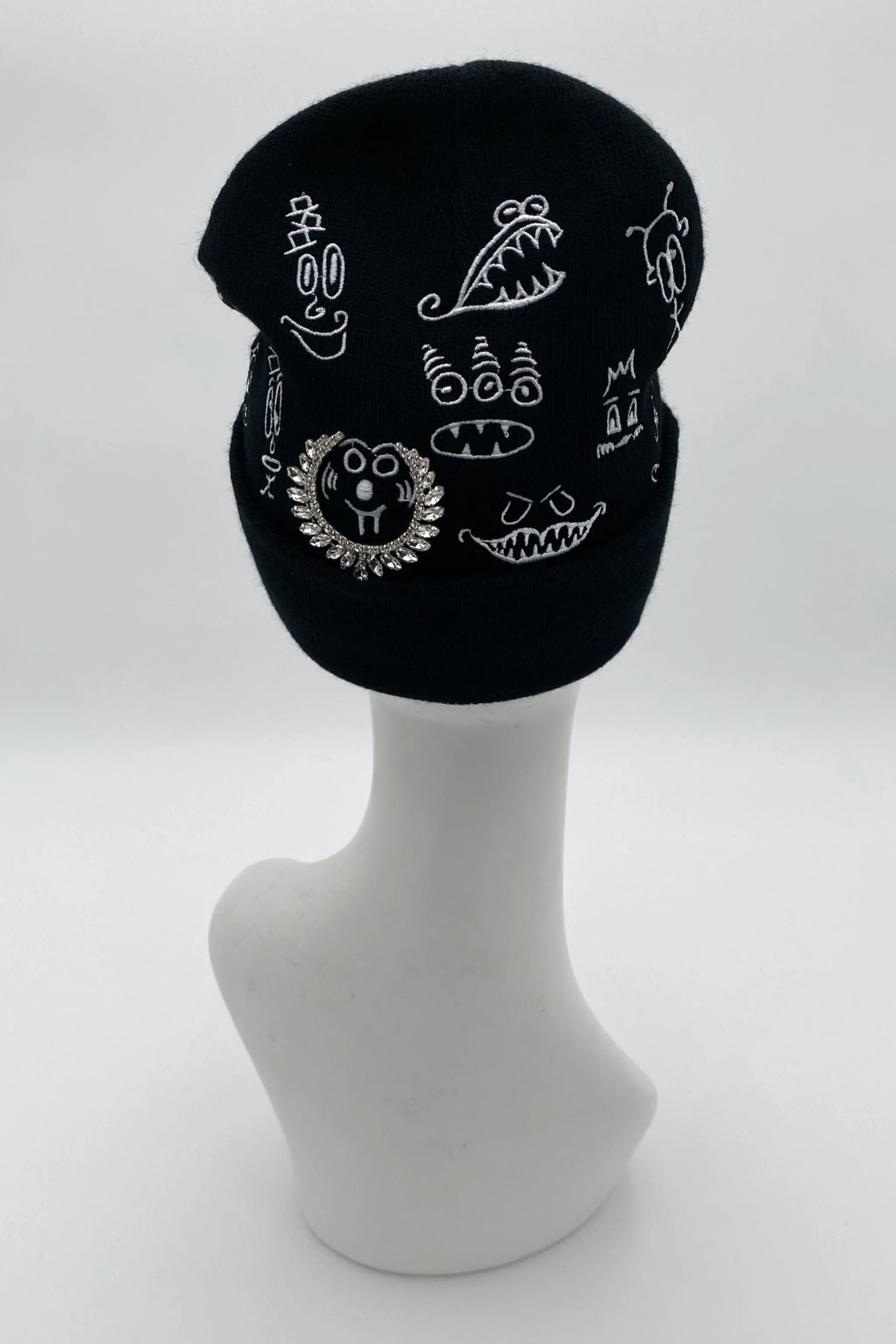 Doodle Beanie in Crystal Frames